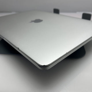Apple MacBook Pro 2017 13-Inch Core i5 256GB SSD Silver Laptop