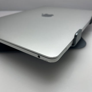 Apple MacBook Pro 2017 13-Inch Core i5 256GB SSD Silver Laptop