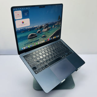 Apple MacBook Air 2022 13-inch M2 256GB SSD Midnight Laptop